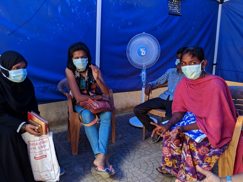 Rekha Yadav speaking at support group meeting. She shares her experience of coping with stigma and the need to eat healthy diet when on TB treatment. Photo credit: DVL Padma Priya/MSF