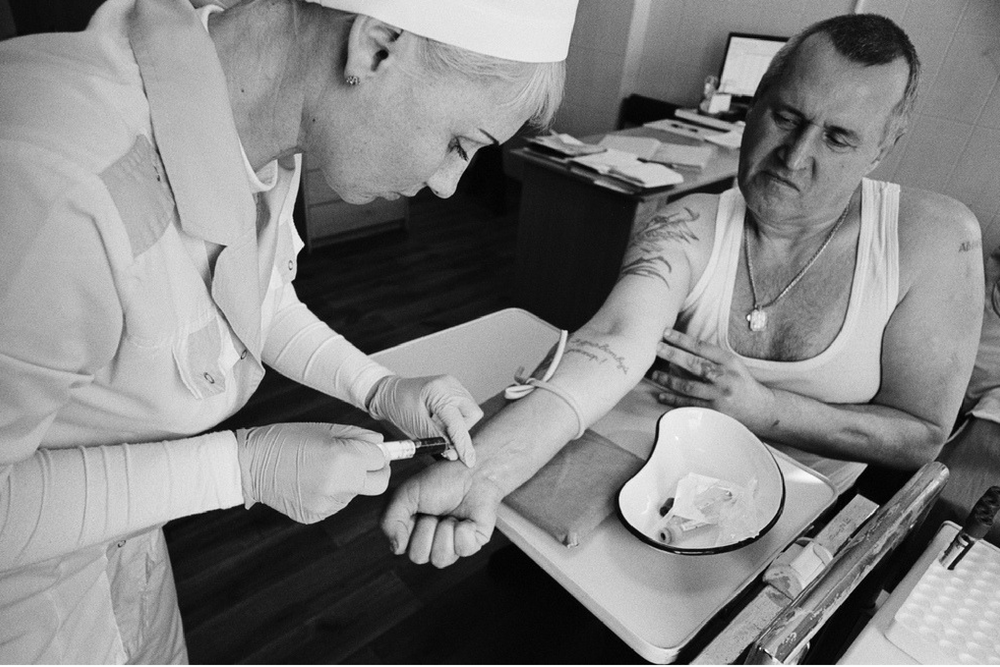 Andrii Konovalov, a hepatitis C patient, providing a blood specimen for a viral load test in Southern Ukraine’s Mykolaiv region. 