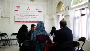 Meeting at the AID Association, one of the organisations working in Yemen to support people living with HIV. © Anna Surinyach/MSF