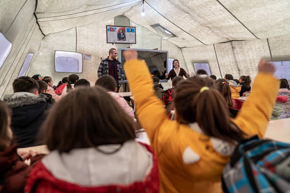Psychologists from an MSF supported organisation conduct a psychosocial support activity for children in Arguvan, on the outskirts of Malatya.