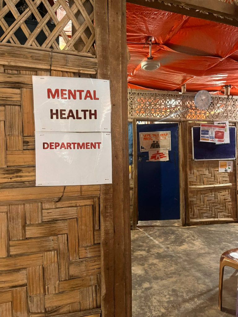 MSF's primary healthcare centre at Hakimpara, outside camp 14, in the refugee camps of Cox’s Bazar, Bangladesh. © Chiara Spadaro/MSF