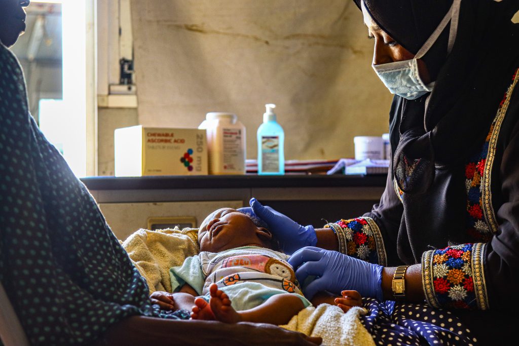 Halima, 37 years old, attends an appointment with a doctor, at the Kalma camp health centre run by MSF. ©Abdoalsalam Abdallah