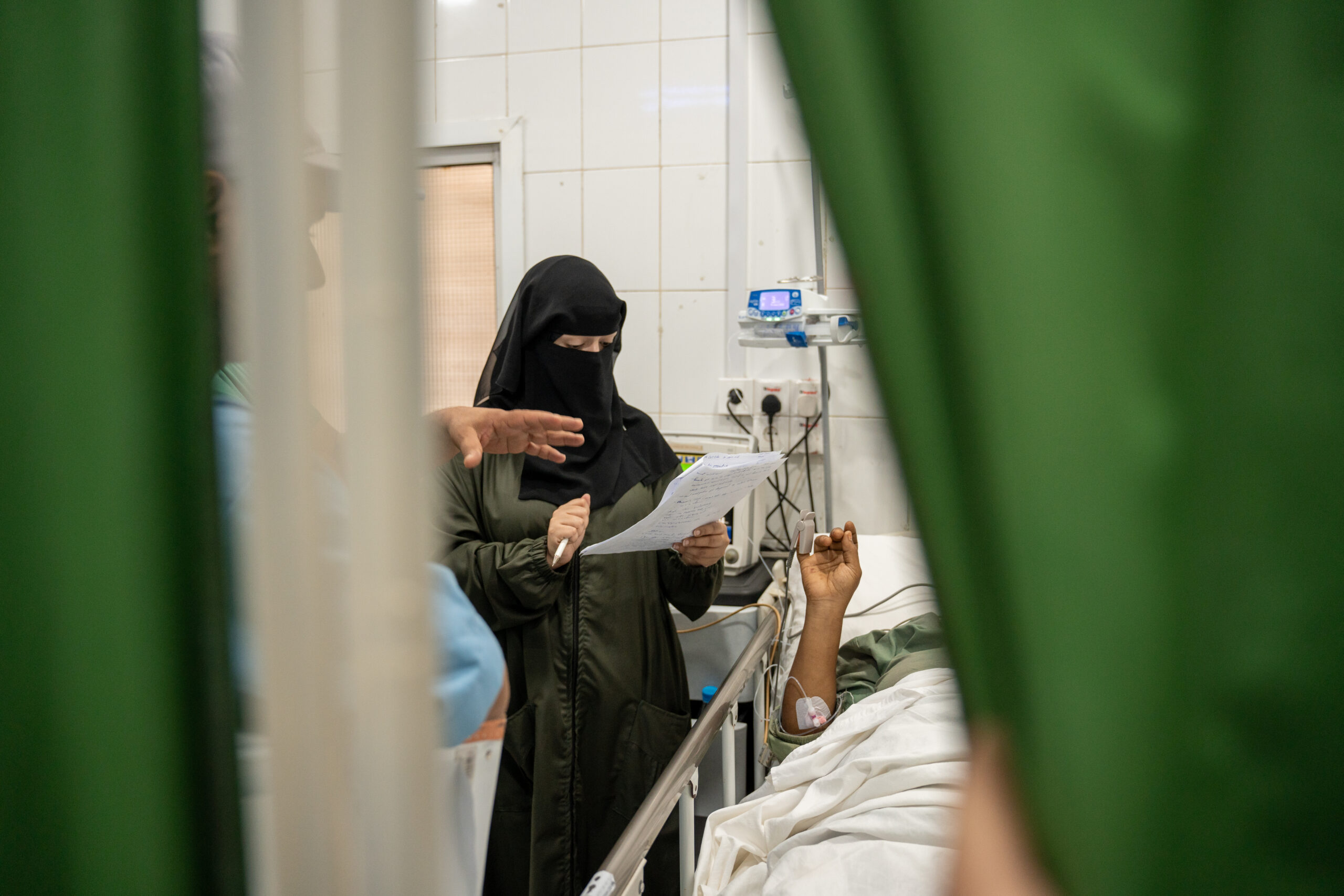 Yemen: “It’s not just about the wounded: there are pregnant women and children who need urgent care”