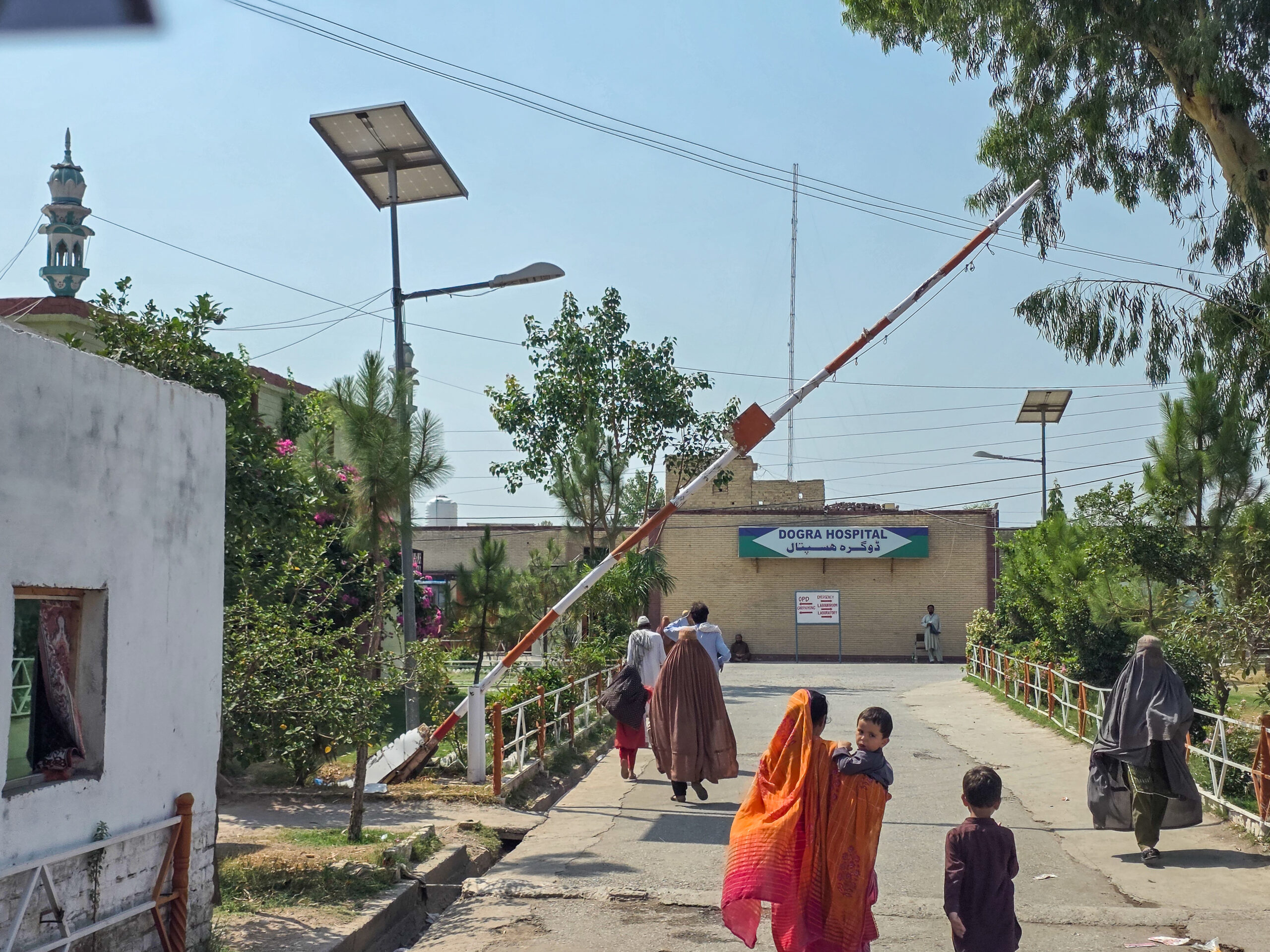 Pakistan: MSF marks one year of supporting maternal, newborn and cutaneous leishmaniasis care at Dogra Hospital, Bara
